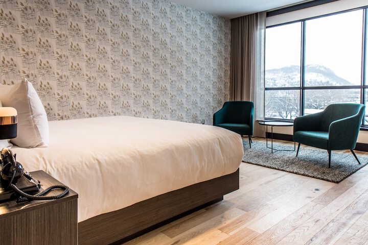 Room 16 of 27