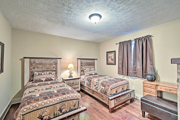 Comfy Jasper Getaway w / Community Amenities!