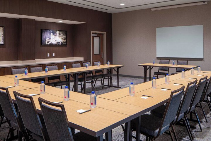 Courtyard by Marriott Lafayette South