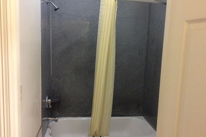 Room 14 of 72