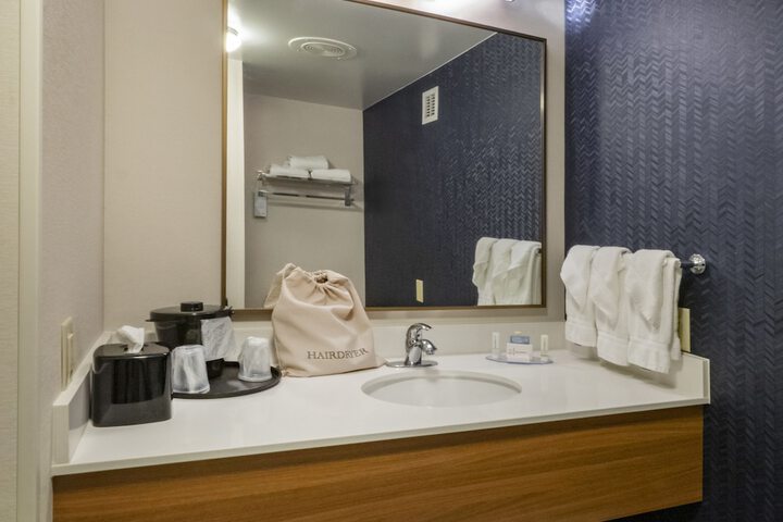 Room 25 of 44