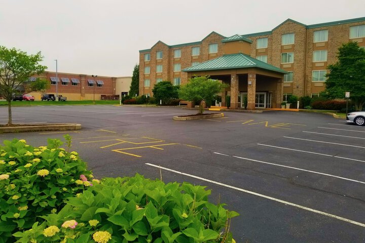 Hotel 2 of 33