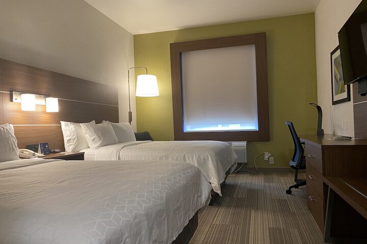 Room 16 of 42