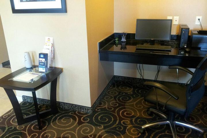 Business Center 49 of 50
