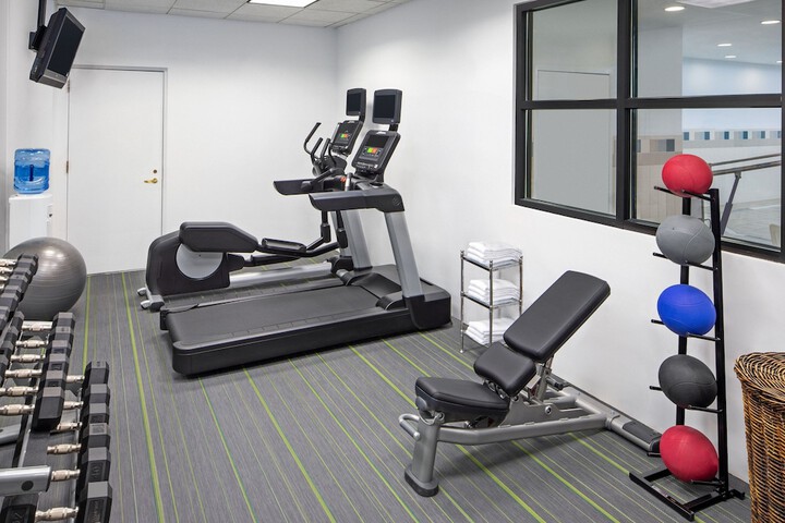 Courtyard by Marriott Stamford Downtown