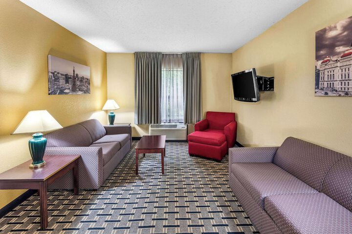 Room 33 of 50
