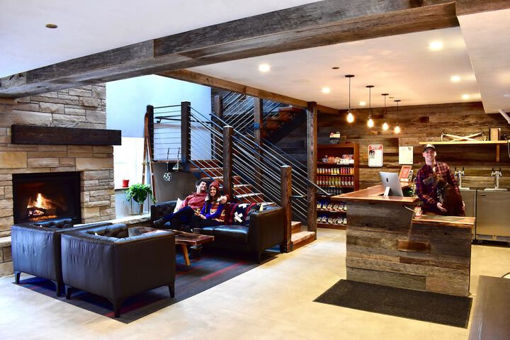 Hotel Interior 27 of 137