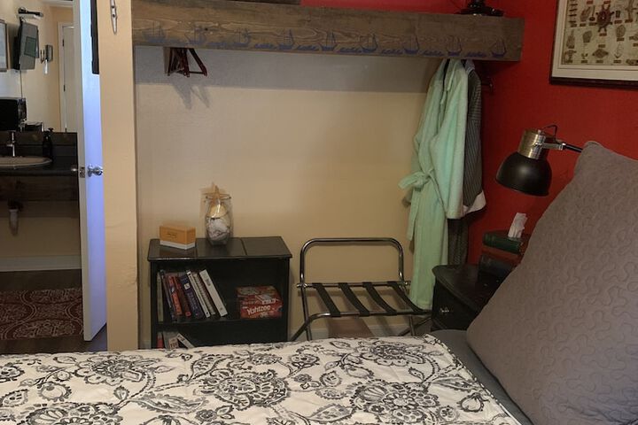 Room 133 of 200