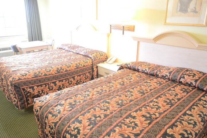 Room 15 of 44