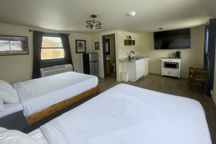 Room 12 of 20