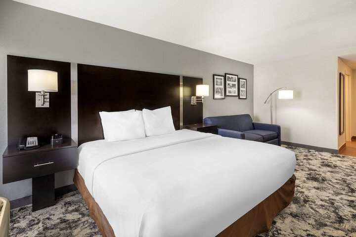 Room 21 of 44