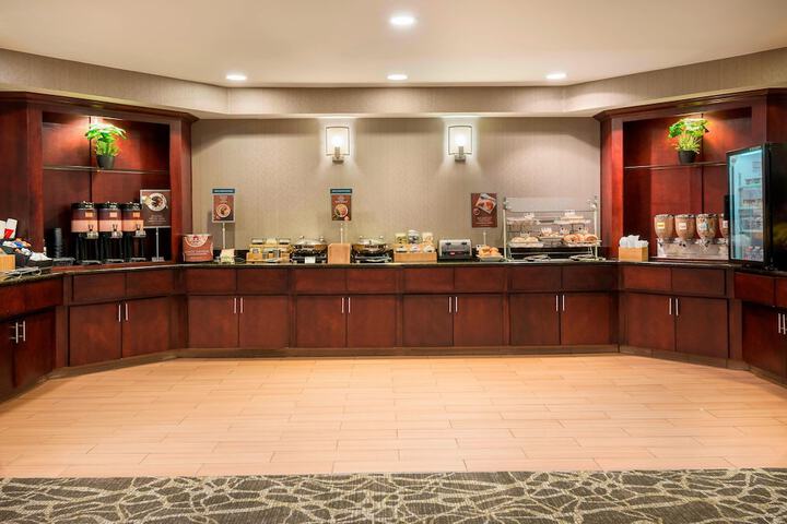 Breakfast/Coffee Service 15 of 18