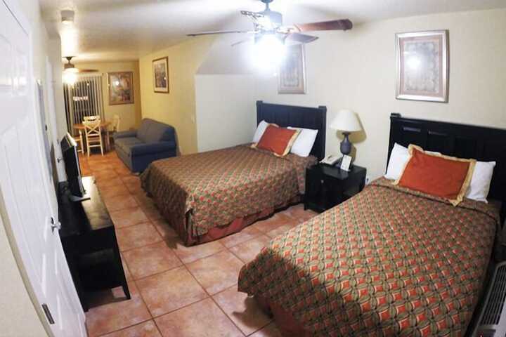 Room 31 of 40