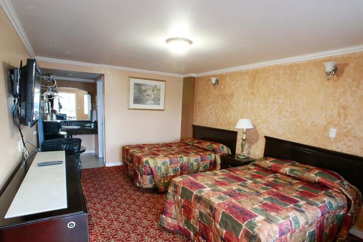 Room 21 of 82