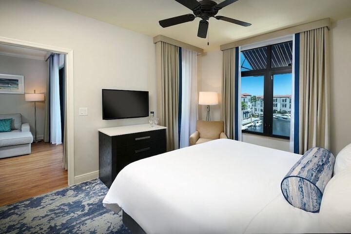 Naples Bay Resort & Marina