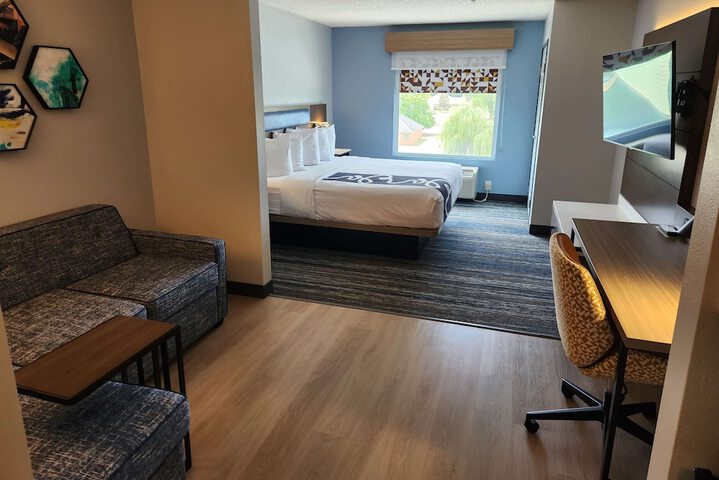 La Quinta Inn & Suites by Wyndham Warner Robins - Robins AFB