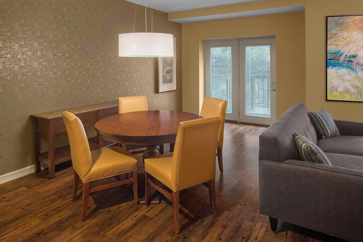 Room 18 of 38