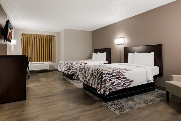 Room 14 of 37