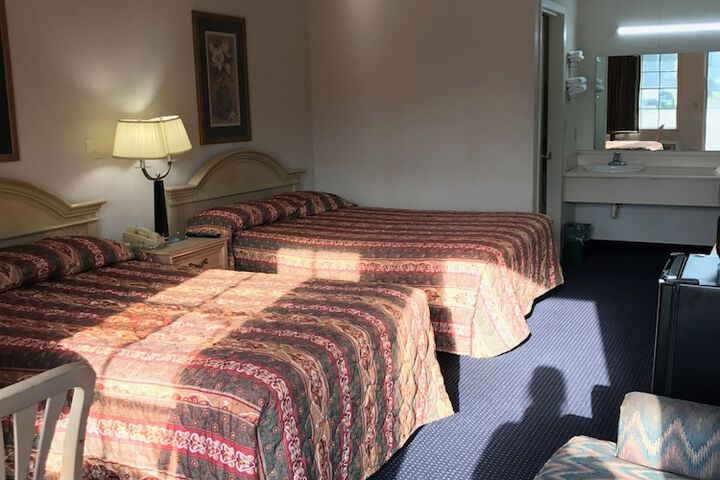 Room 8 of 8