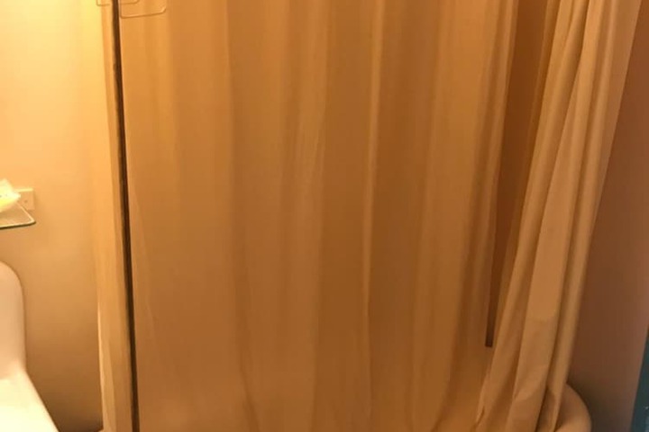 Room 48 of 67