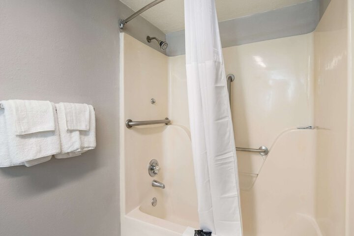 Rodeway Inn Greenwood