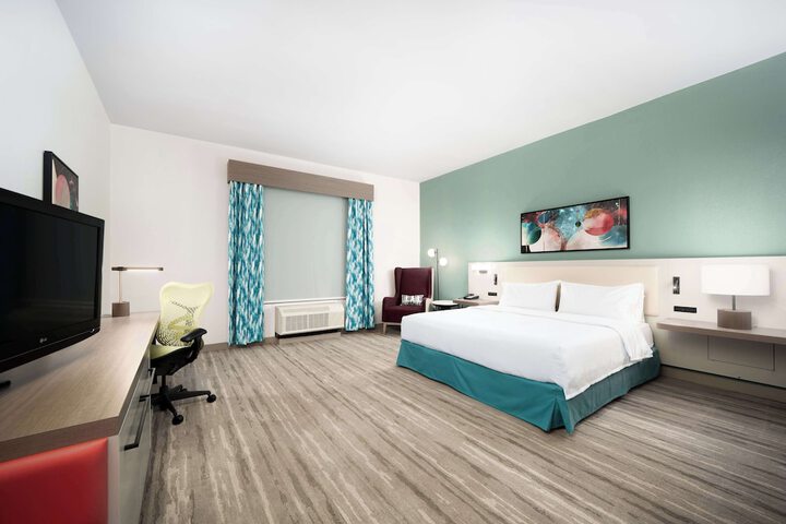 Room 14 of 27