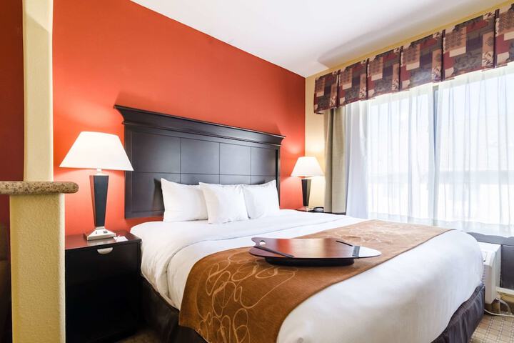 Comfort Suites Salina South