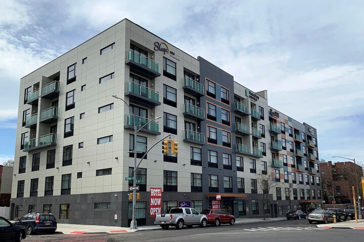 MainStay Suites Bronx - Belmont