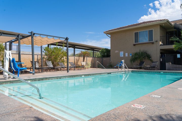 Pool 10 of 46