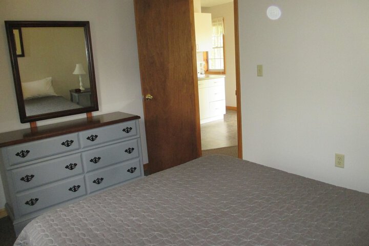Room 33 of 91