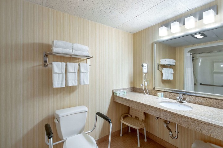Room 18 of 35