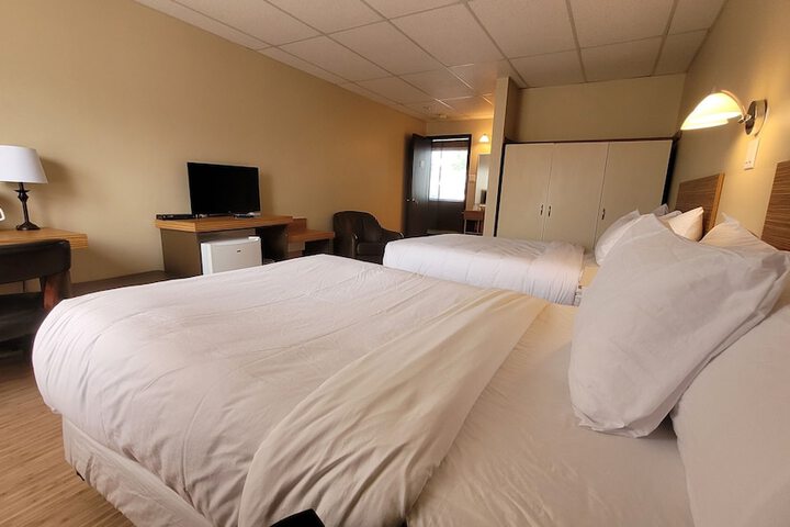 Room 33 of 87