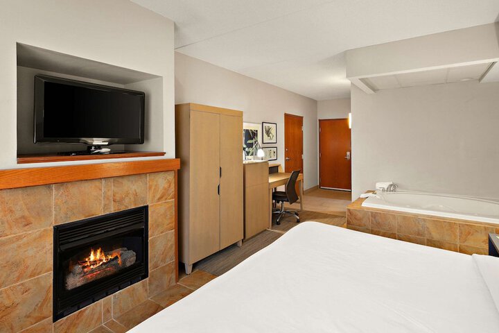 Room 48 of 56