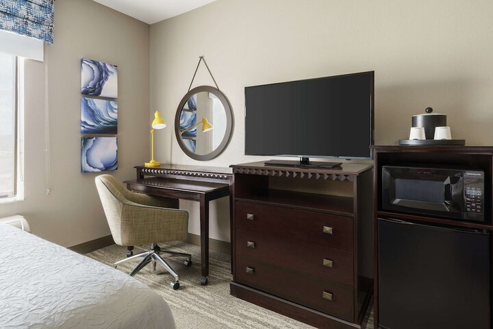 Room 21 of 36