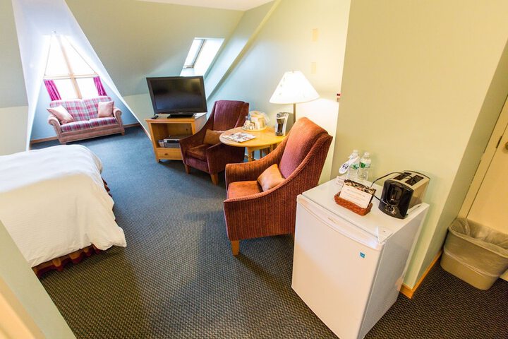 Room 22 of 37