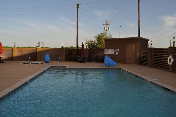 Pool 3 of 12