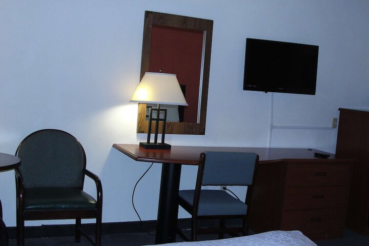 Room 23 of 49