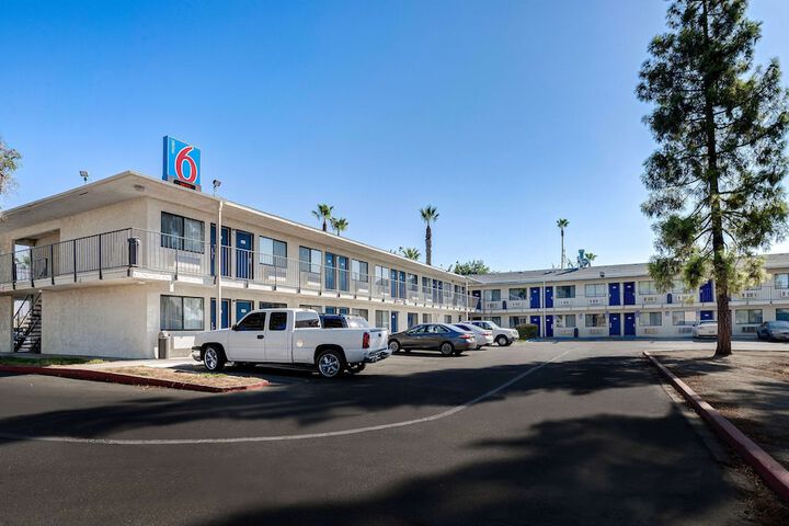 Hotel 2 of 43