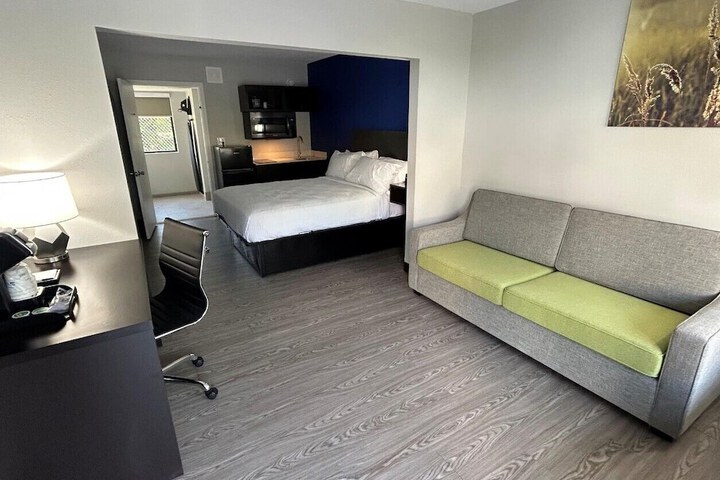 SureStay Studio by Best Western Rowland