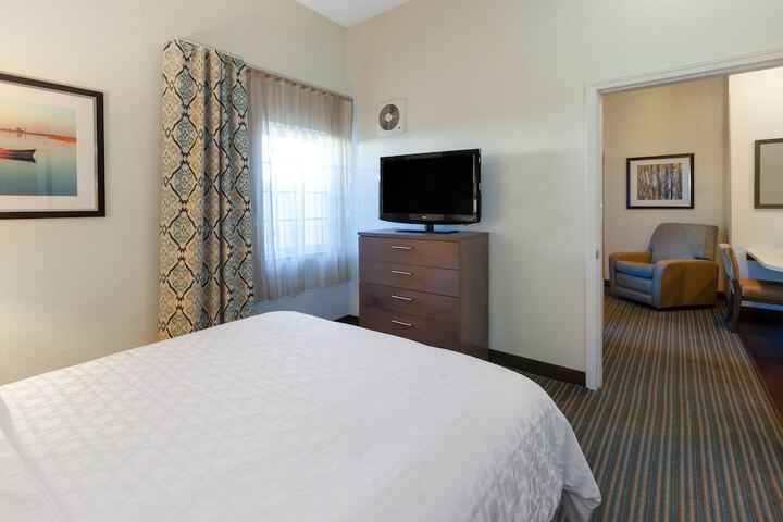 Room 32 of 44