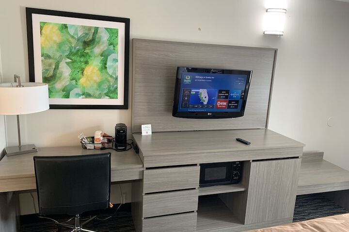 Room 28 of 58