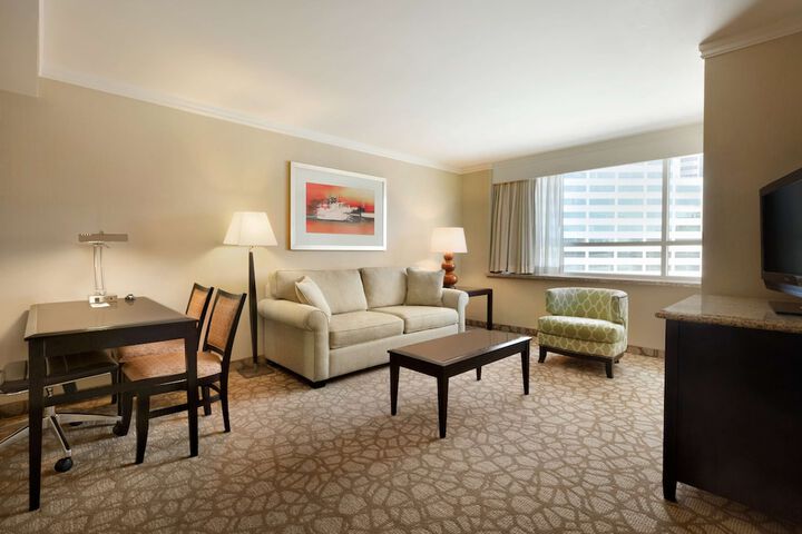 Room 8 of 38
