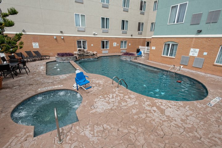 Holiday Inn Express & Suites Port Aransas / Beach Area by IHG