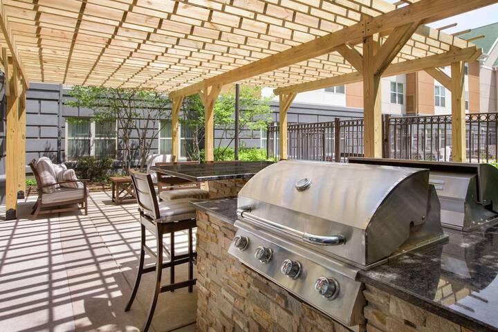 Homewood Suites by Hilton Dulles-North / Loudoun