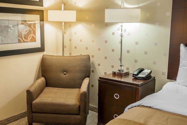 Room 17 of 32