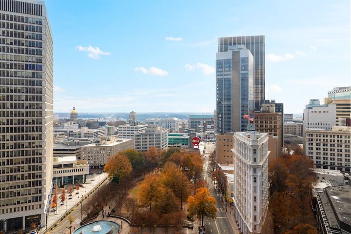 The Candler Hotel Atlanta Curio Collection by Hilton