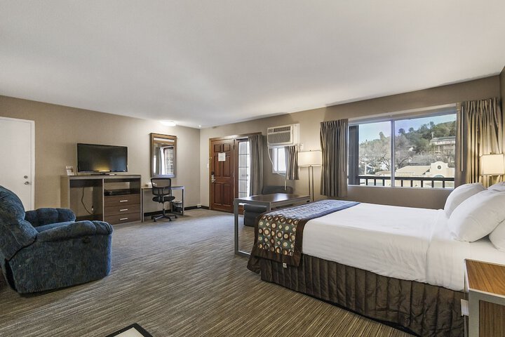Heritage Inn Yosemite / Sonora