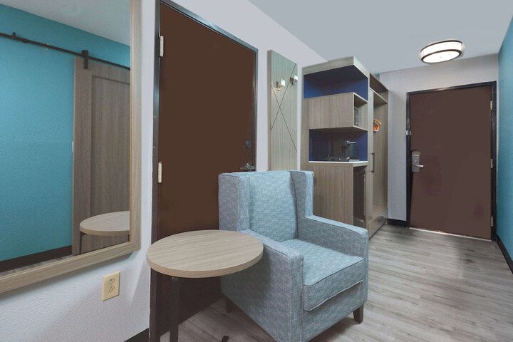 Room 26 of 118