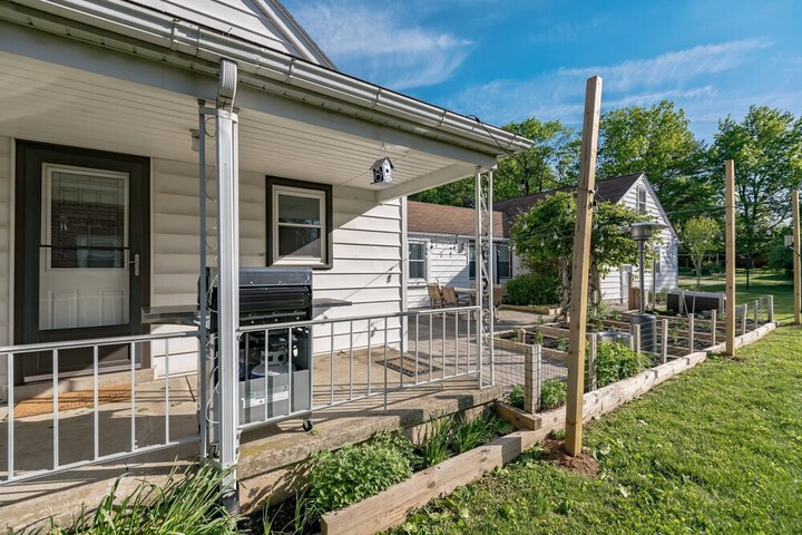 sweet Serenity" Stay 10 Minutes From Hershey 3 Bedroom Home by RedAwning