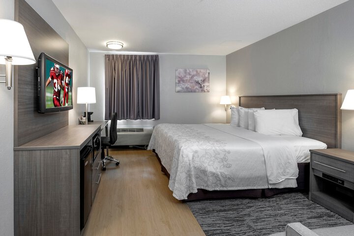 Red Roof Inn PLUS+ Boston - Mansfield / Foxboro